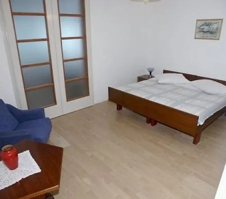 3524-1 Apartment Brela